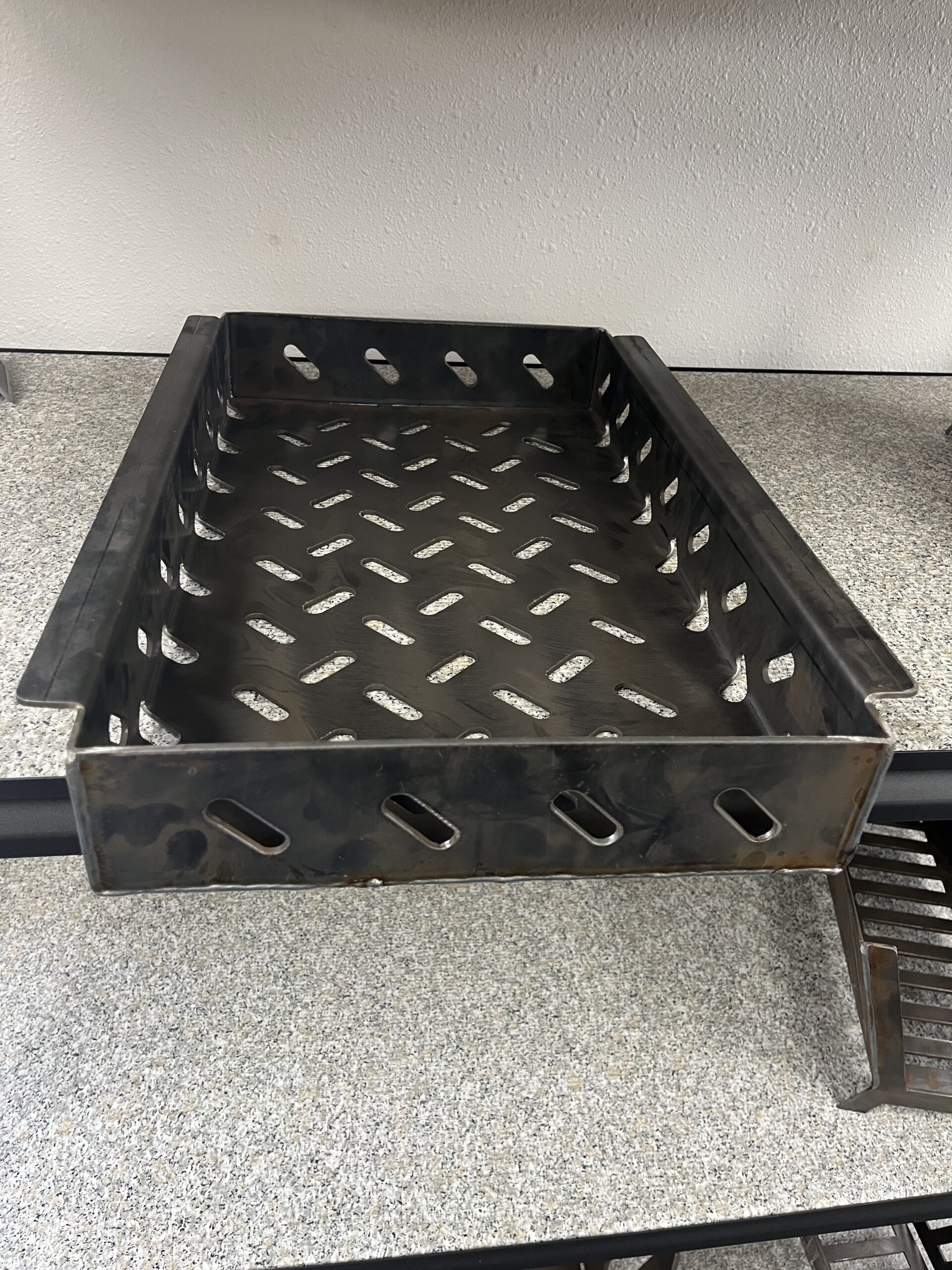Backwoods Chubby G2 Charcoal Basket - Image 4