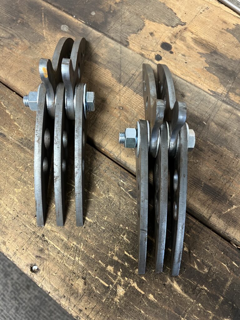 Weld-On BearClaw Heavy Duty Hinges for 1,000 Gallon Tanks